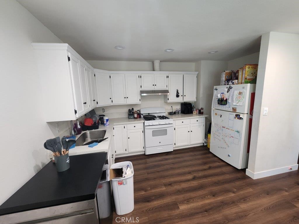 14929 Freeman Avenue