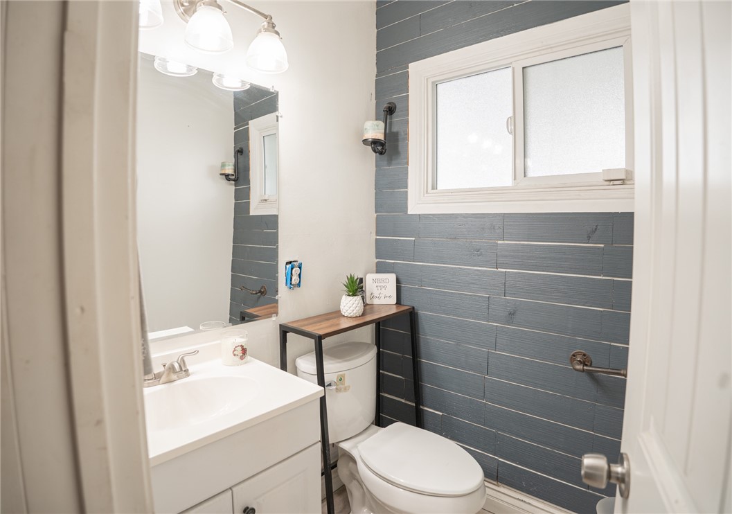 1205 S Hillford Avenue