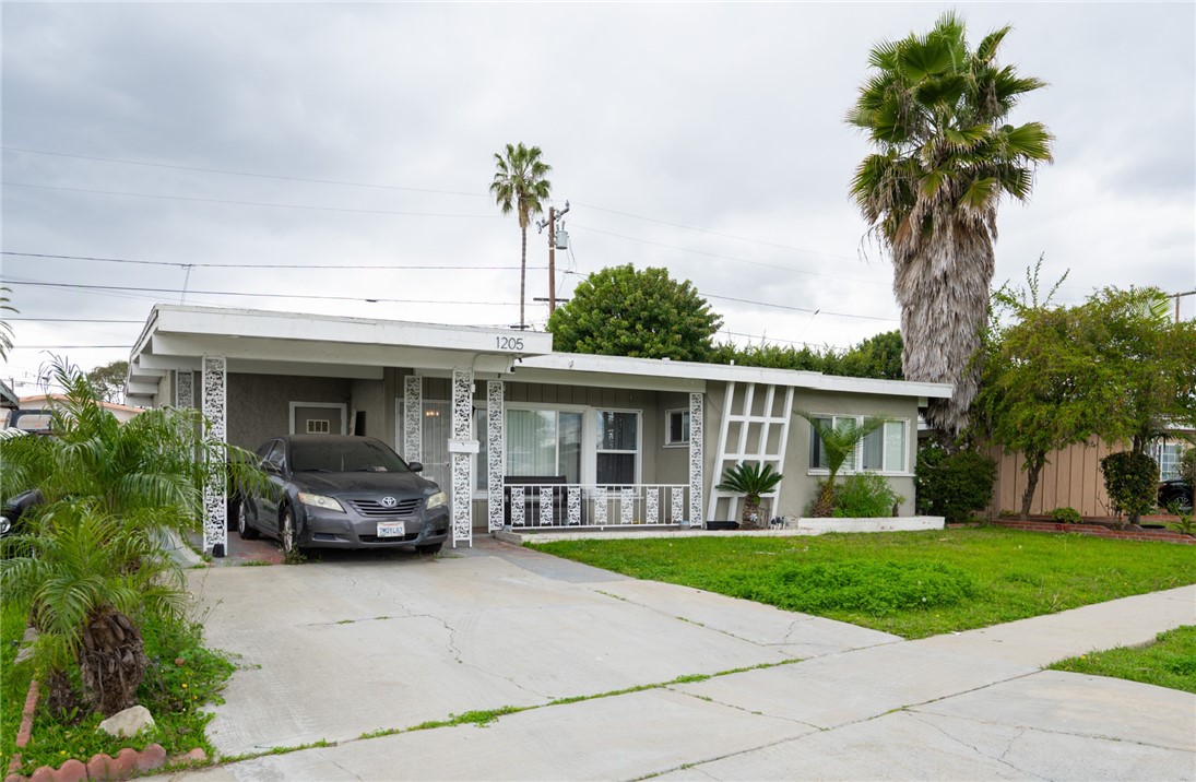 1205 S Hillford Avenue