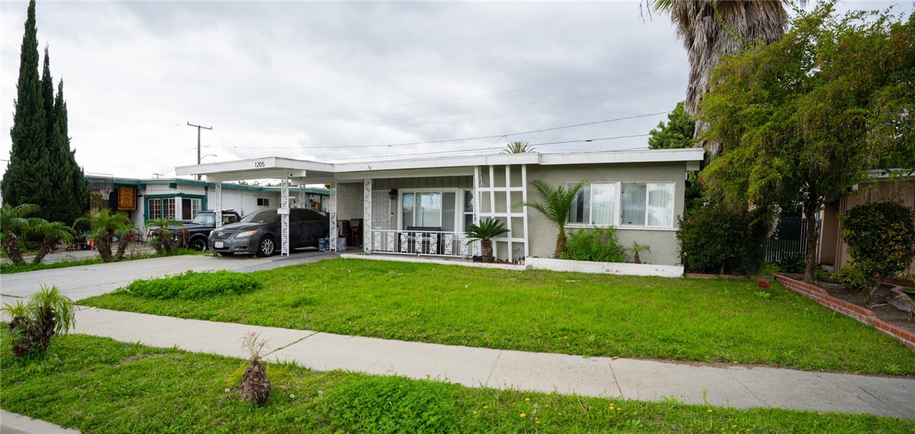 1205 S Hillford Avenue