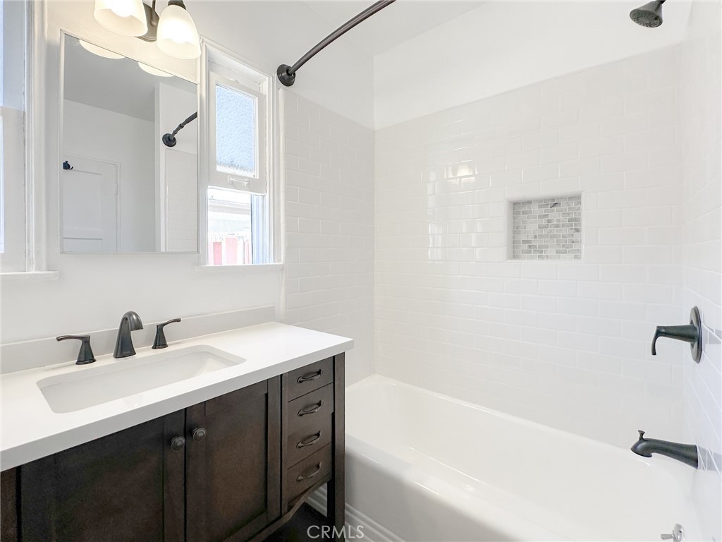 917 S Catalina Avenue