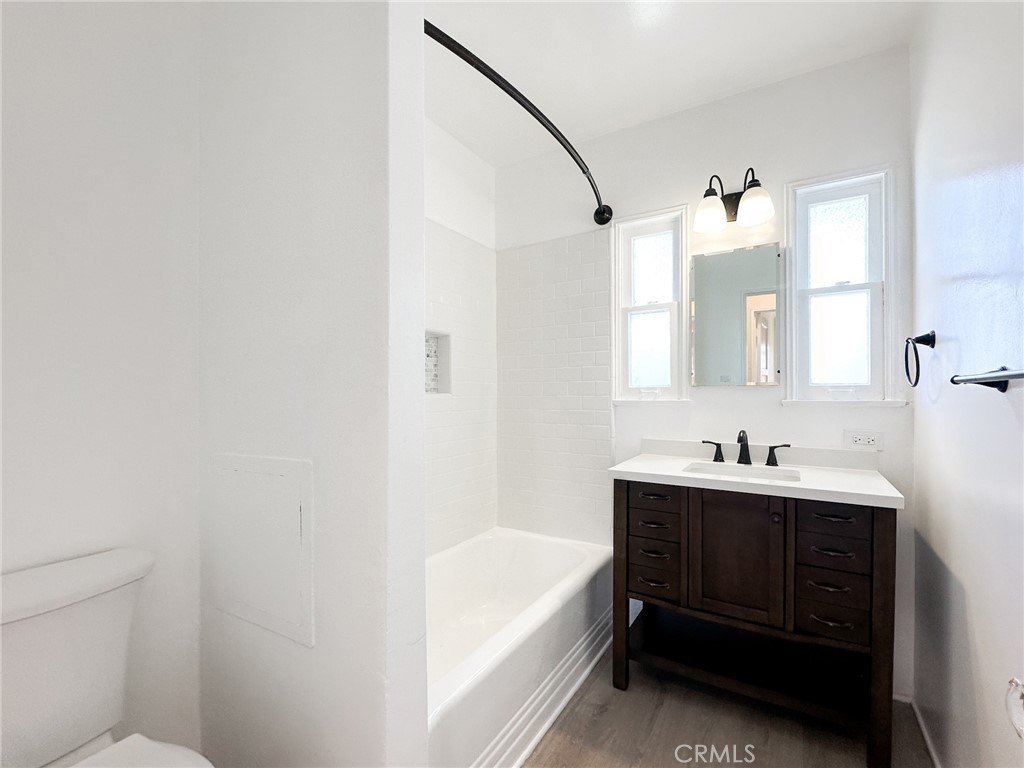 917 S Catalina Avenue