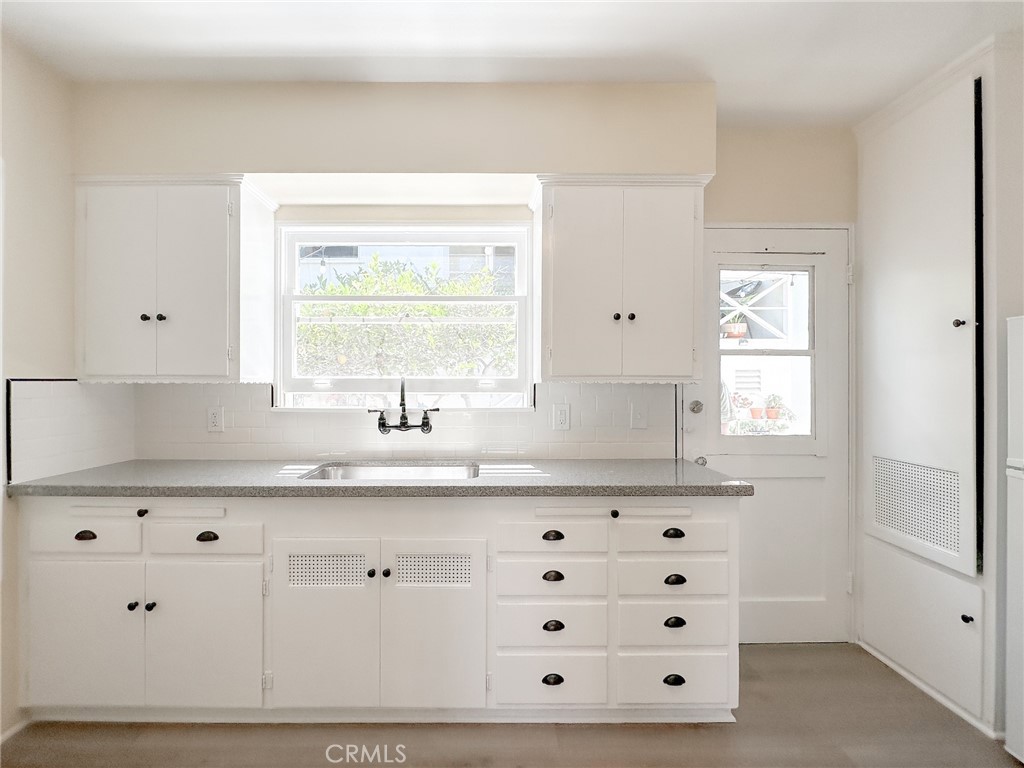 917 S Catalina Avenue