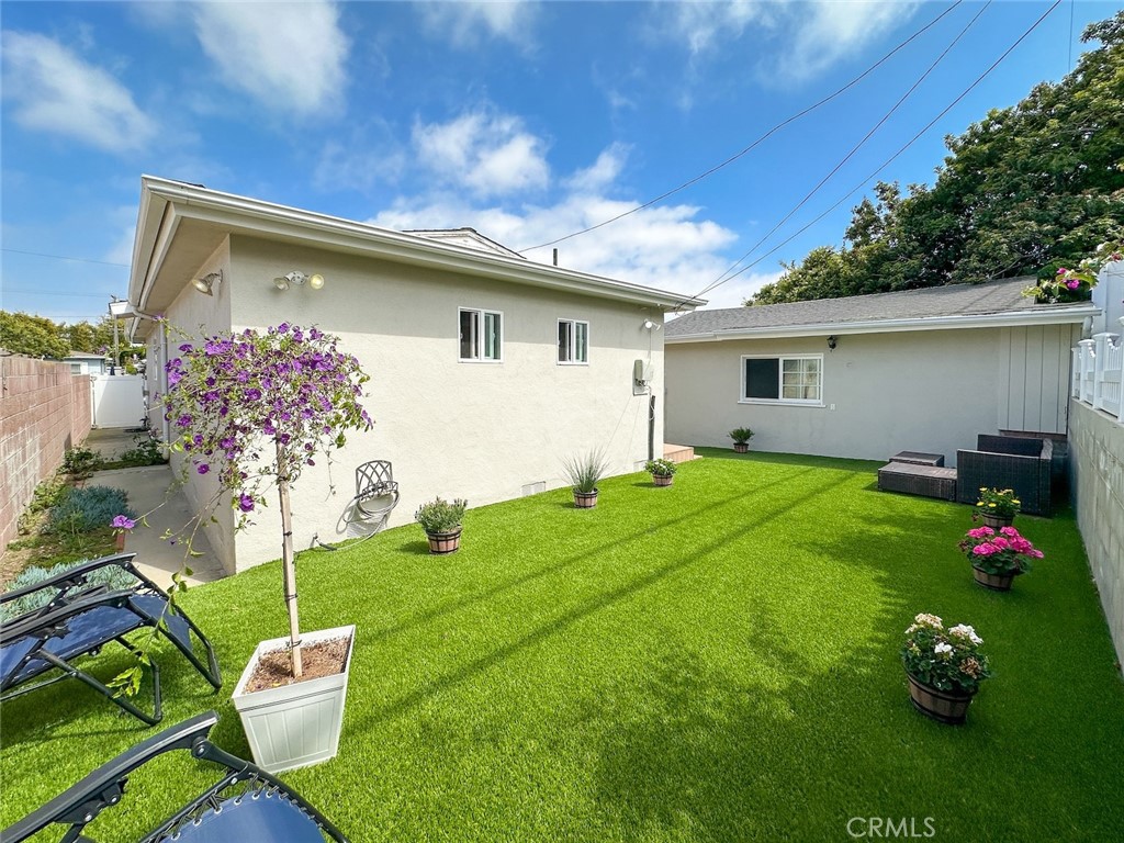 22631 Kathryn Avenue