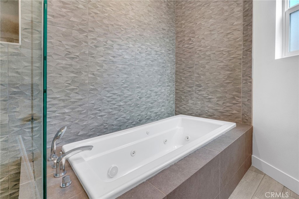 17709 Parkvalle Place