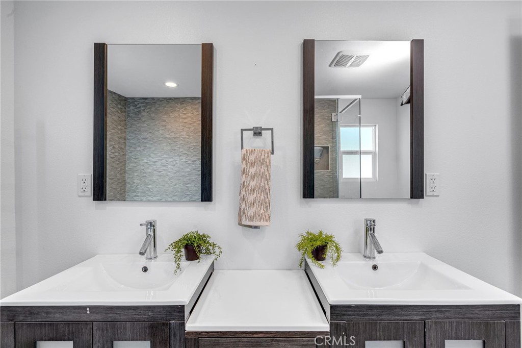 17709 Parkvalle Place