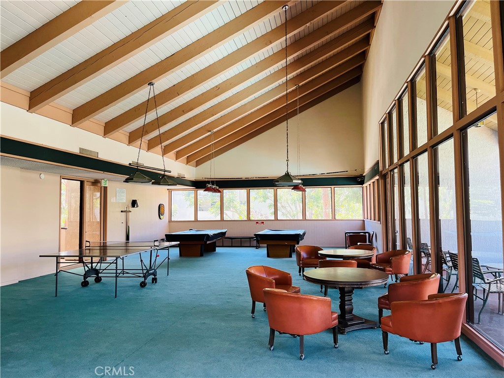 6050 Canterbury Drive F206