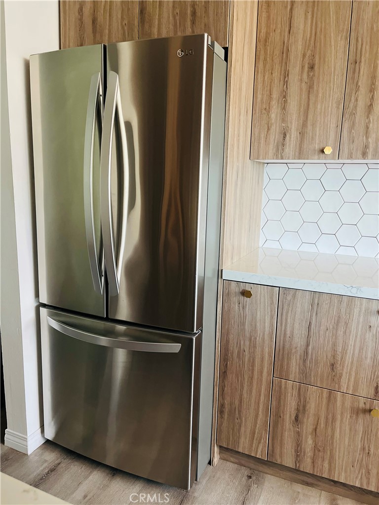 6050 Canterbury Drive F206