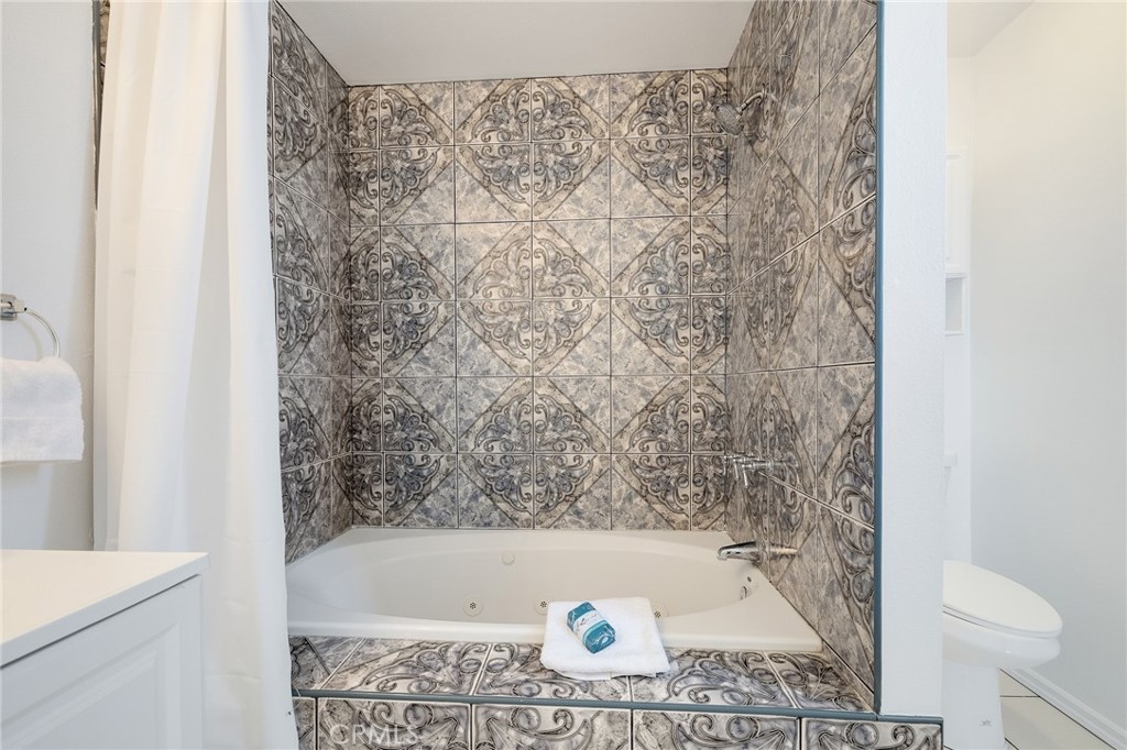 18424 Coltman Avenue