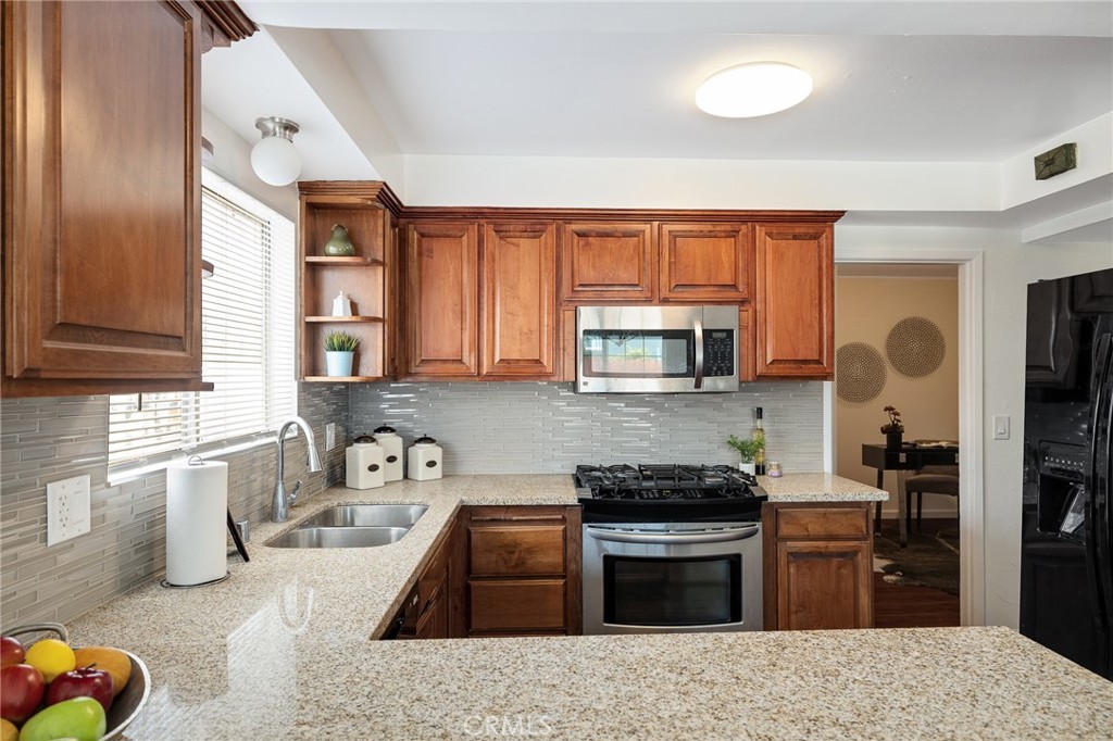 18424 Coltman Avenue