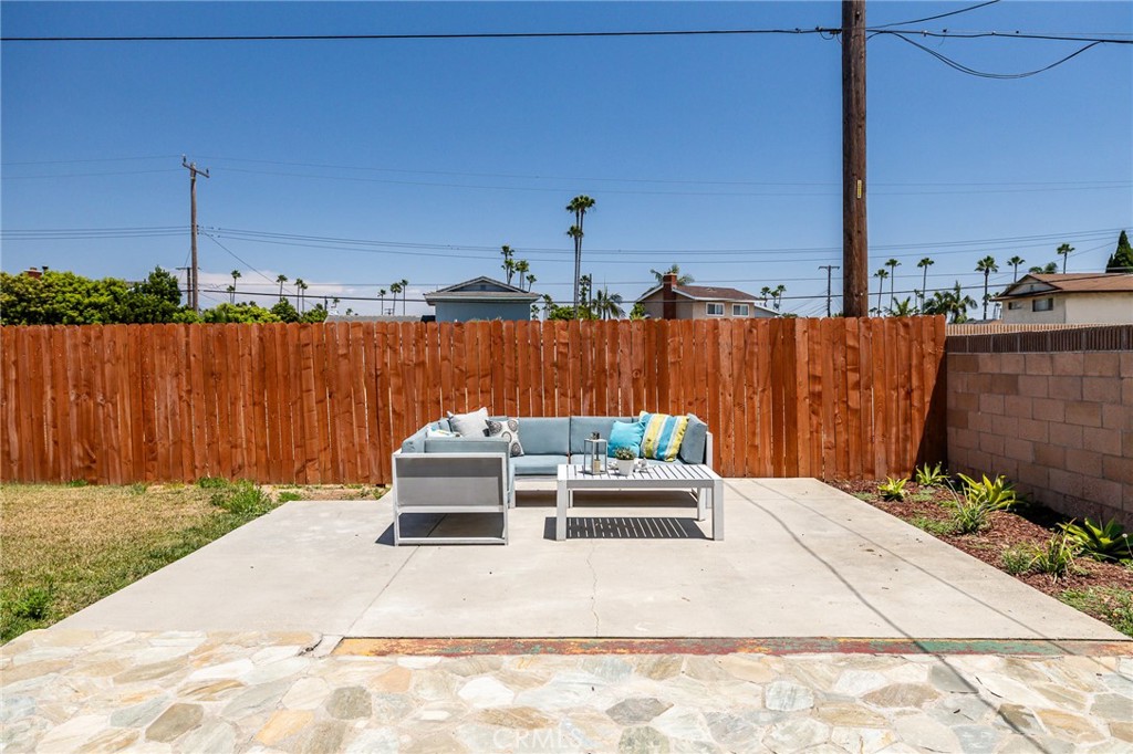 18424 Coltman Avenue