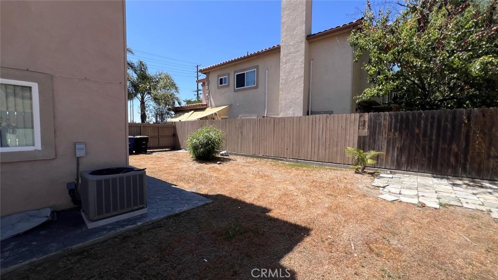 12114 S La Cienega Boulevard