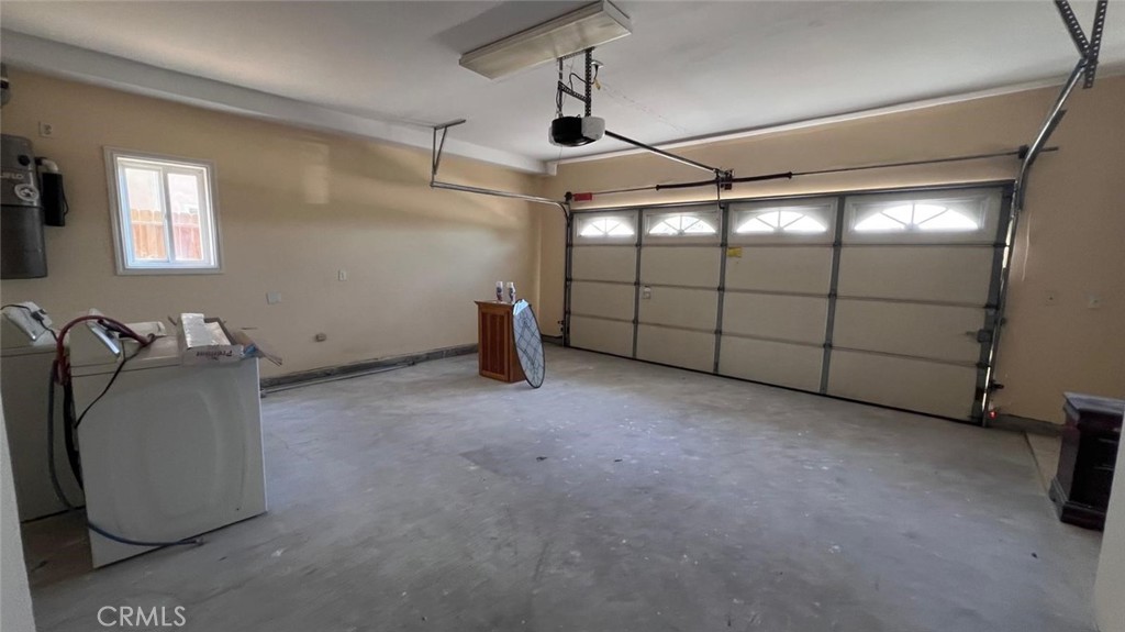 12114 S La Cienega Boulevard