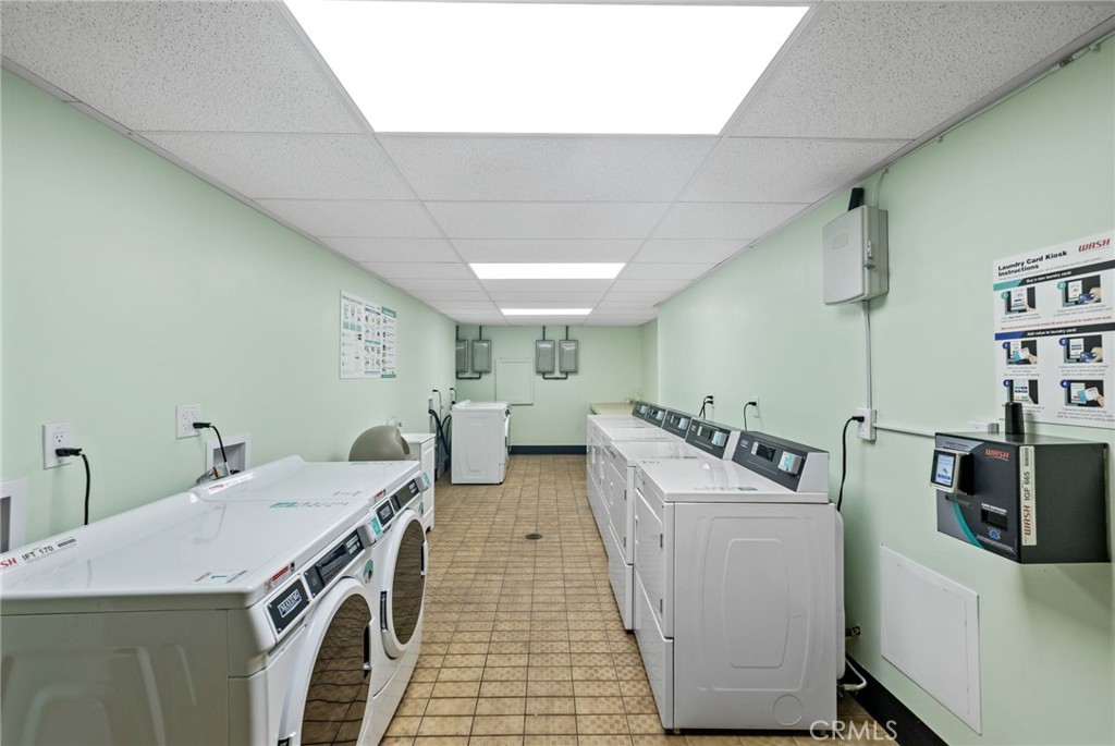 770 W Imperial Avenue 68