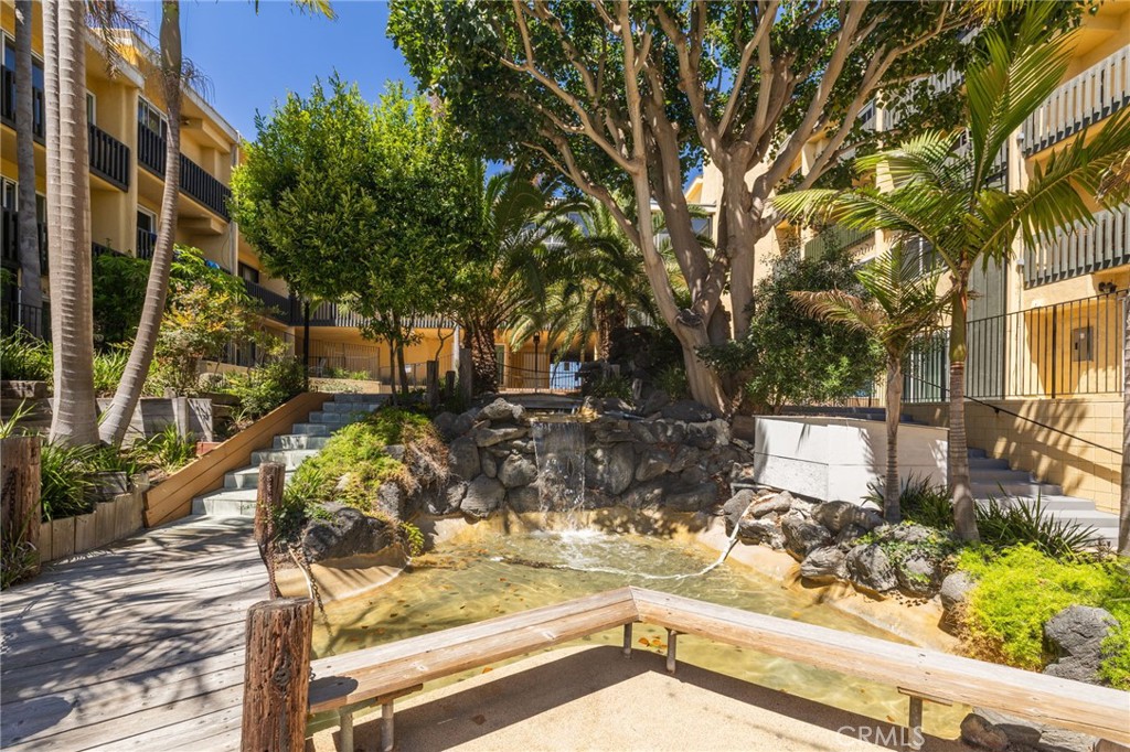 770 W Imperial Avenue 68