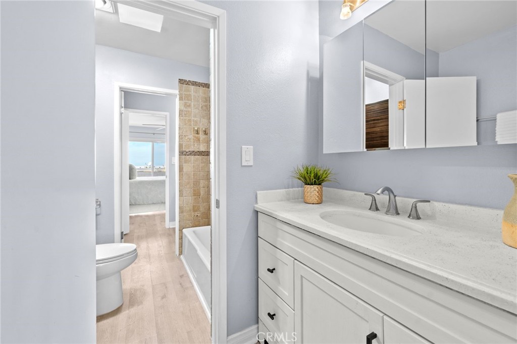 770 W Imperial Avenue 68