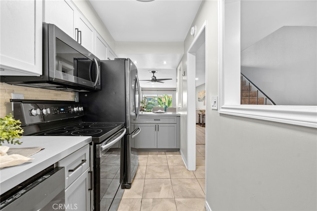 770 W Imperial Avenue 68