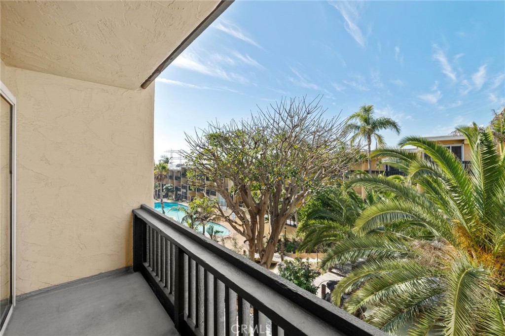 770 W Imperial Avenue 68