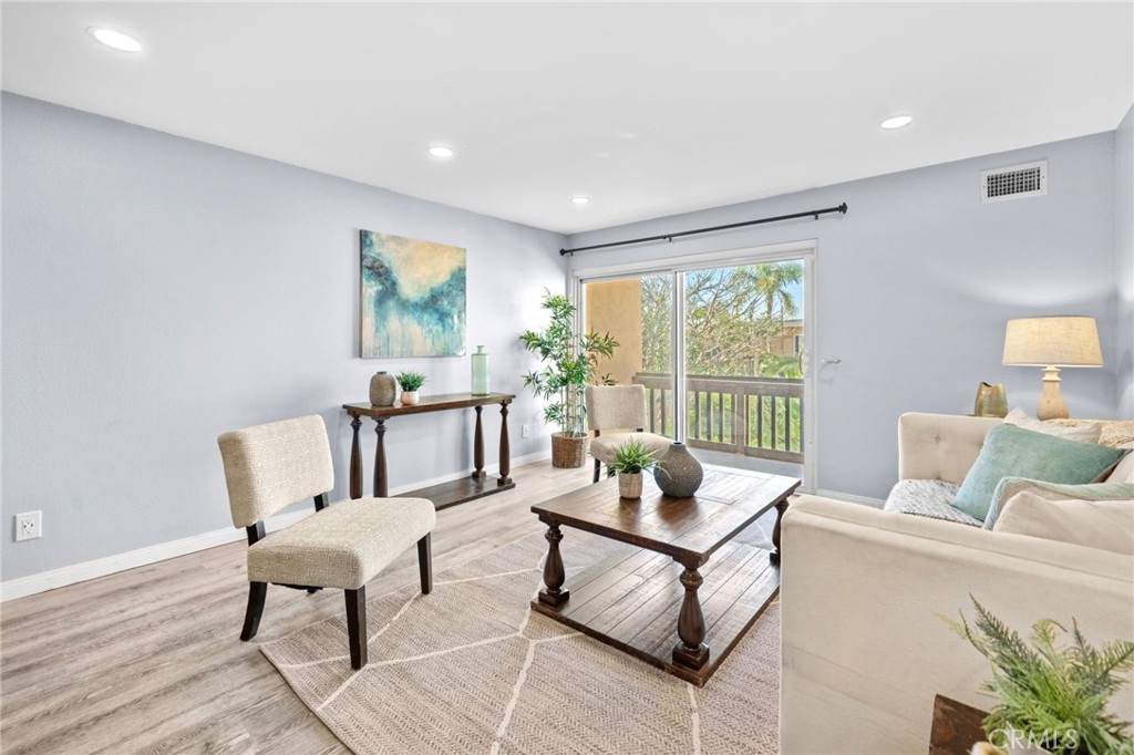 770 W Imperial Avenue 68