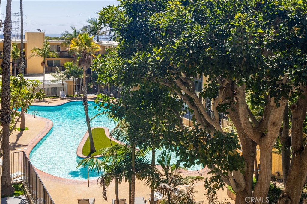 770 W Imperial Avenue 68