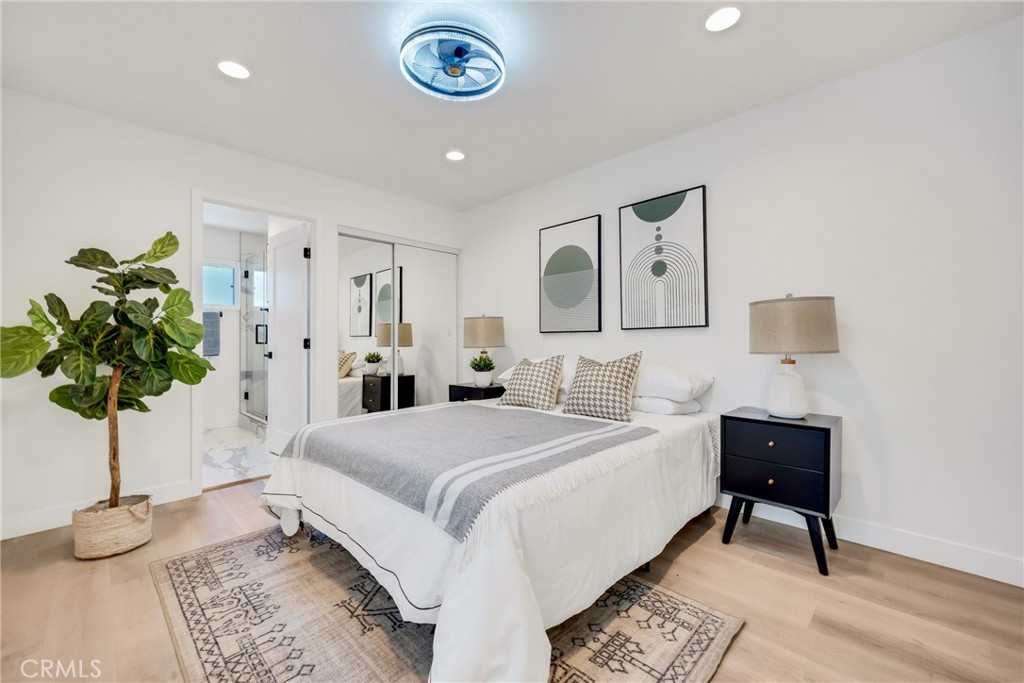 16351 Hollywood Lane