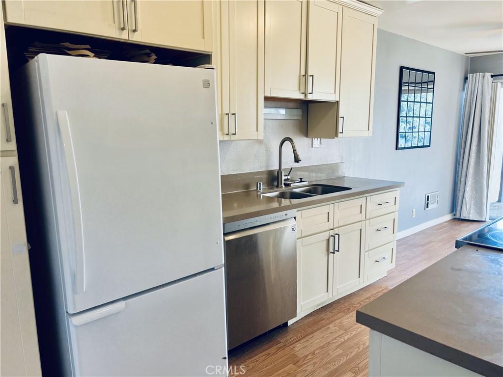 6000 Canterbury Drive D206