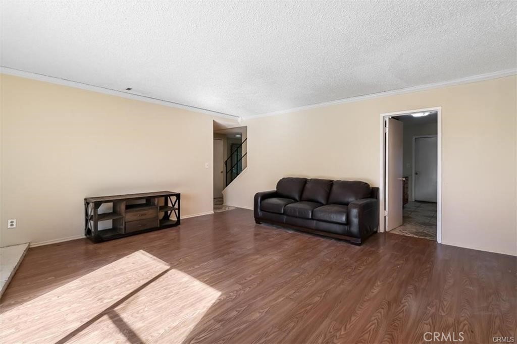 25425 Margaret Avenue