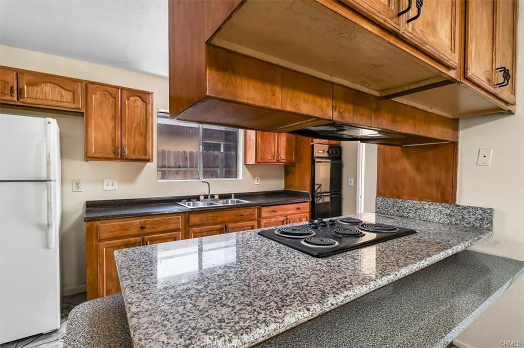 25425 Margaret Avenue