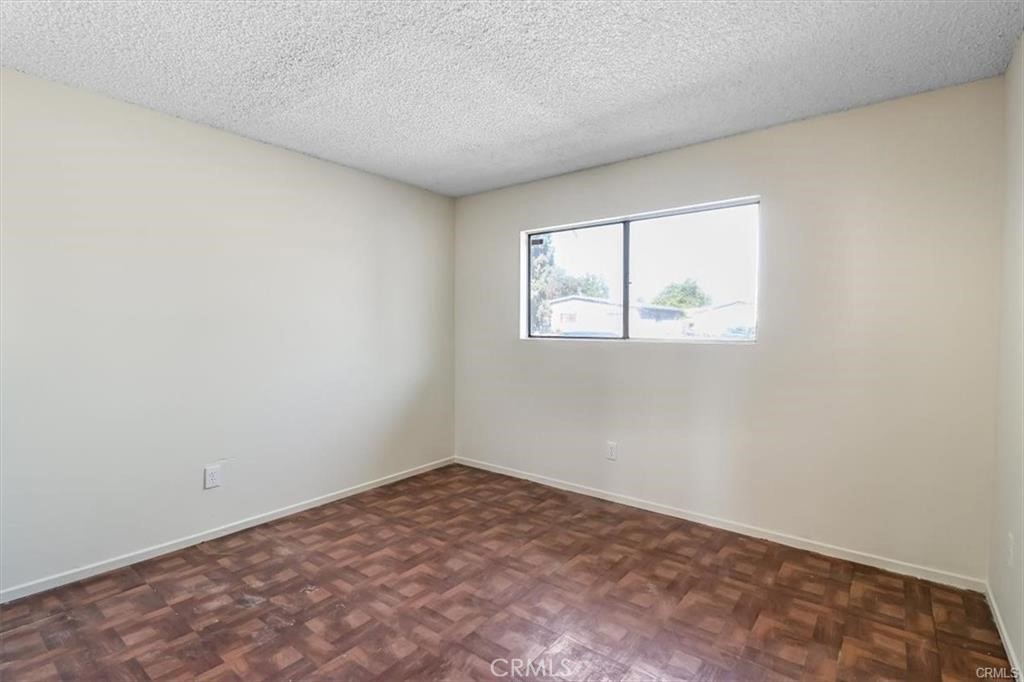 25425 Margaret Avenue