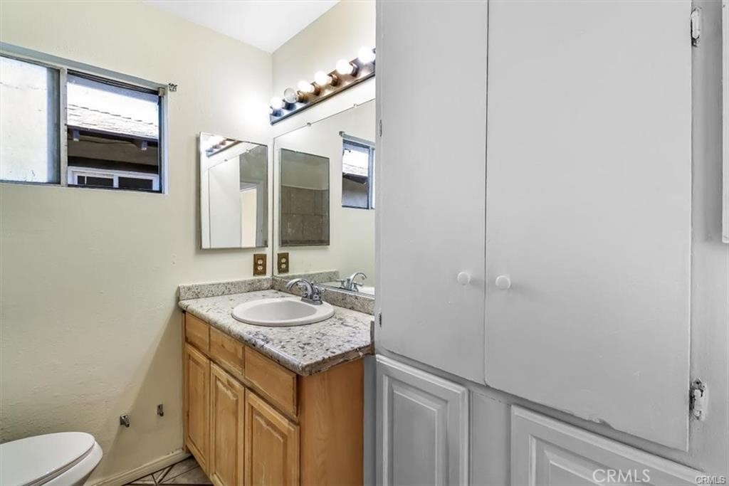 25425 Margaret Avenue