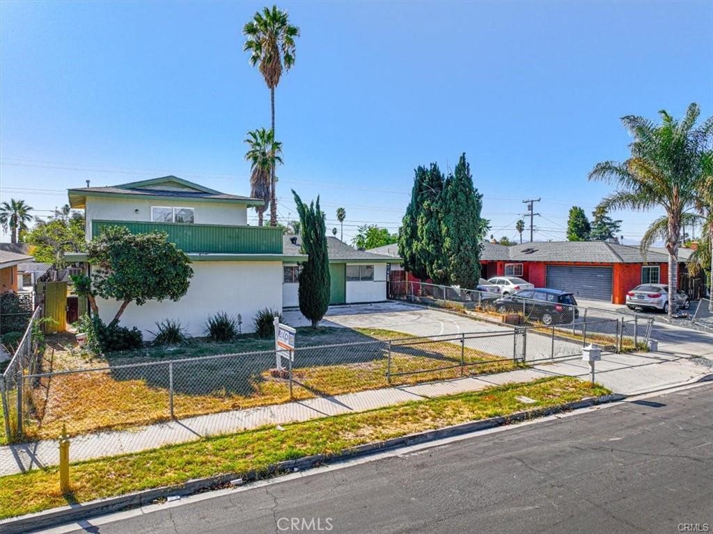 25425 Margaret Avenue