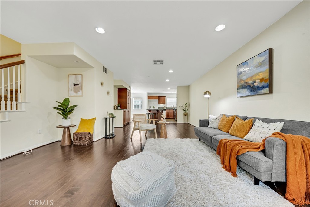 1407 Lomita Boulevard 17