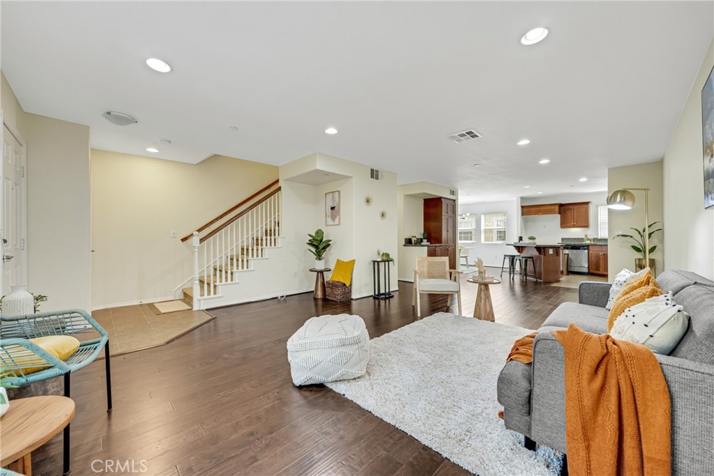 1407 Lomita Boulevard 17