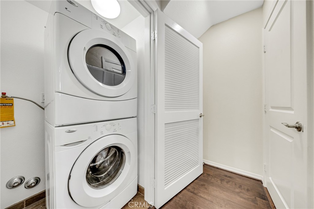 1407 Lomita Boulevard 17