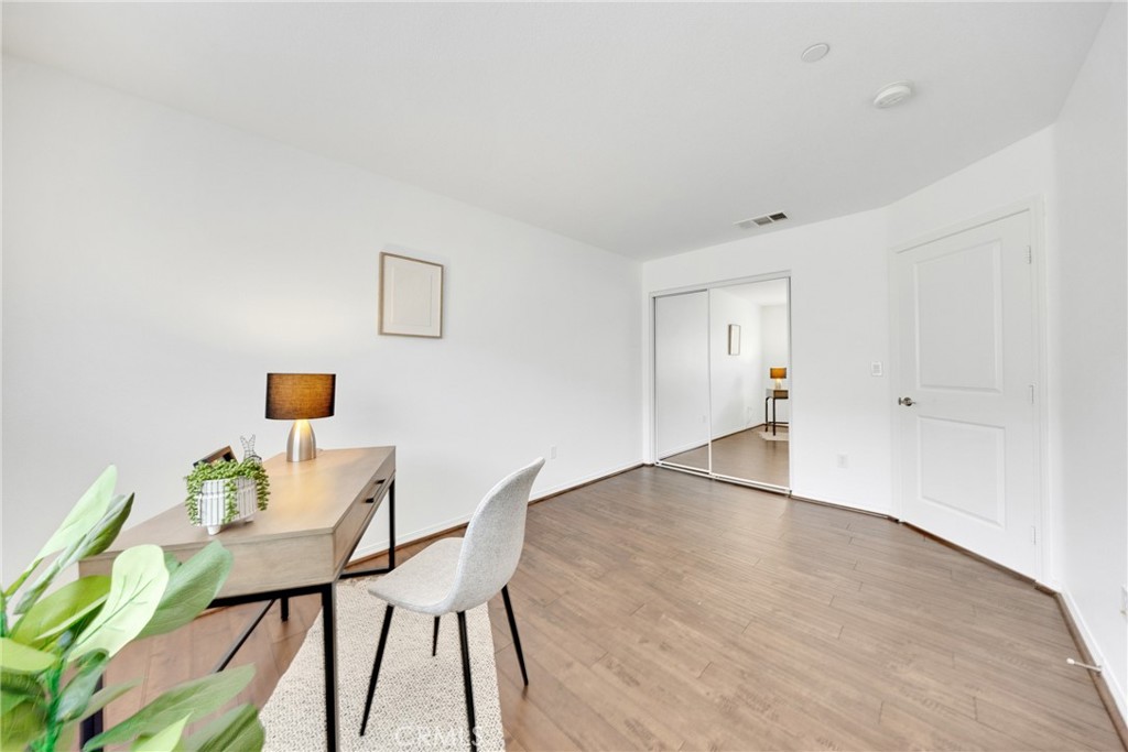 1407 Lomita Boulevard 17