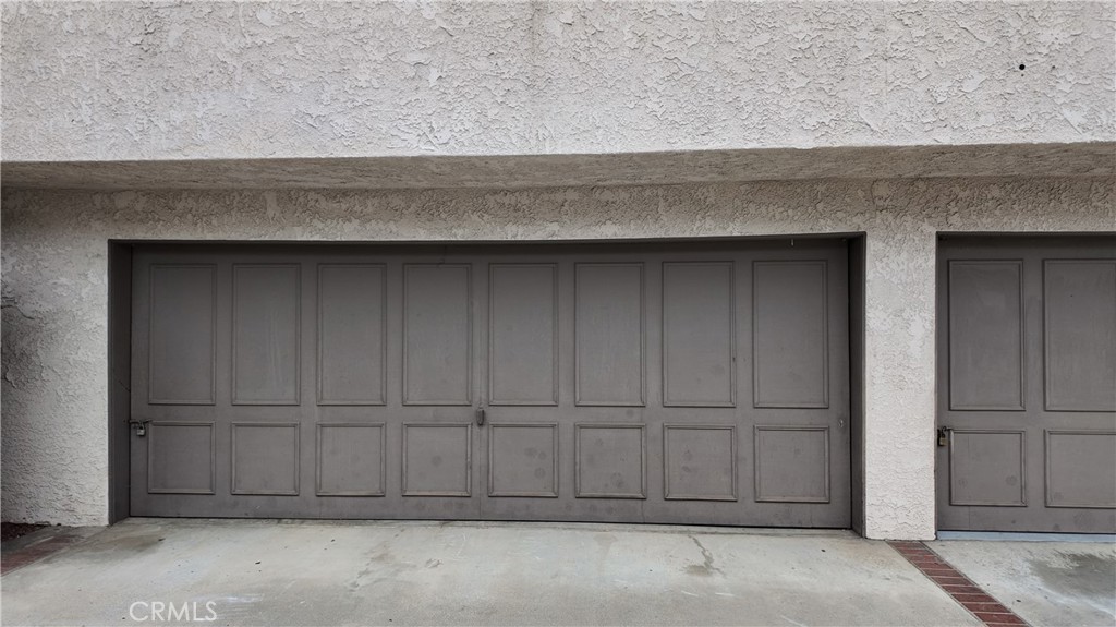 2610 Voorhees Avenue 4