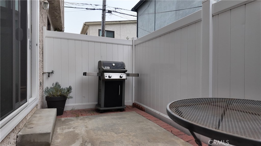 2610 Voorhees Avenue 4