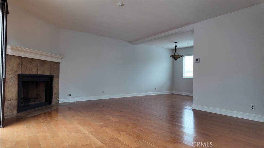 2610 Voorhees Avenue 4