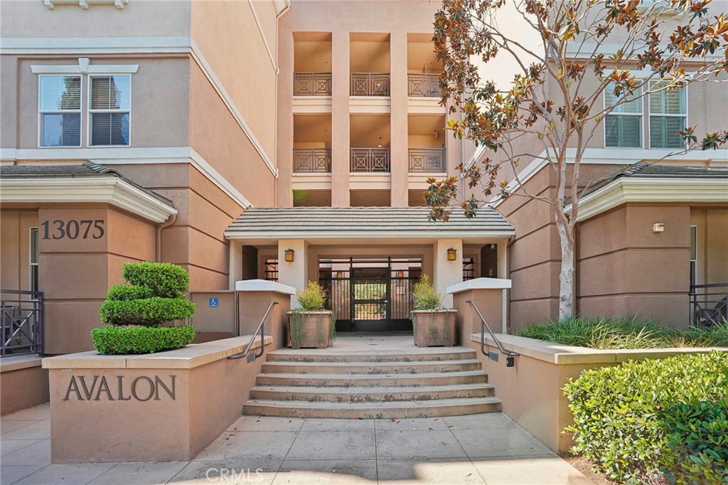 13075 Pacific Promenade 407