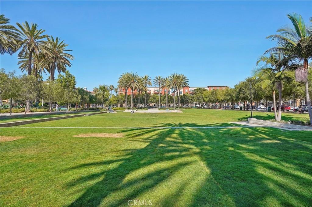 13075 Pacific Promenade 407