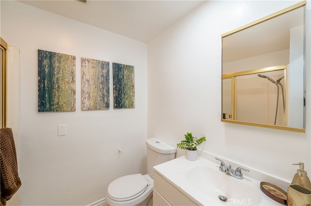 225 W 6th Street 510