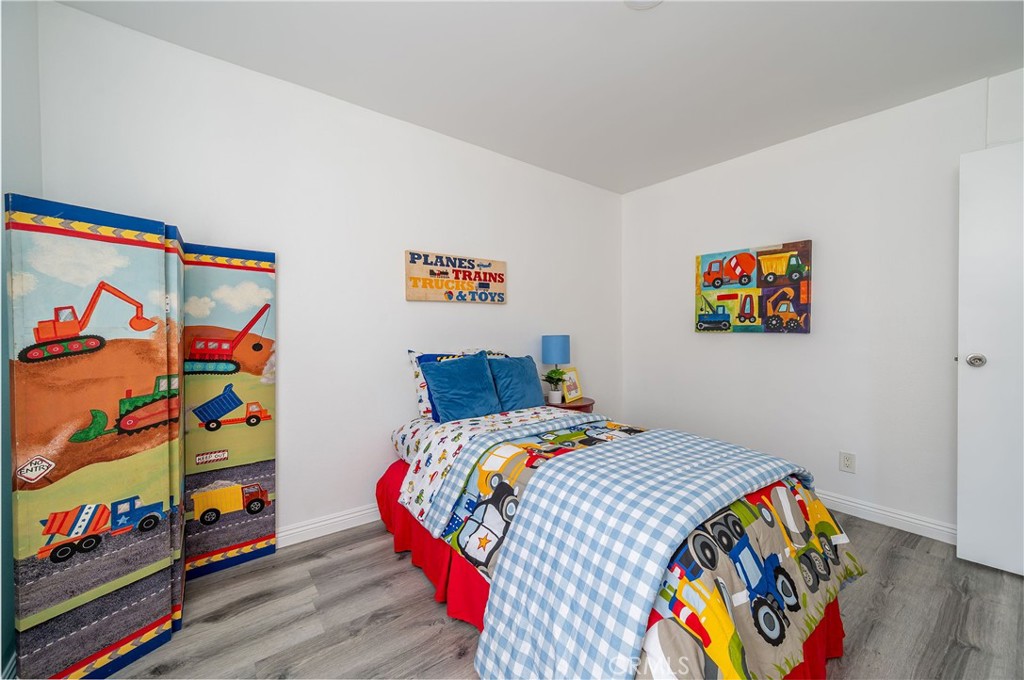 225 W 6th Street 510