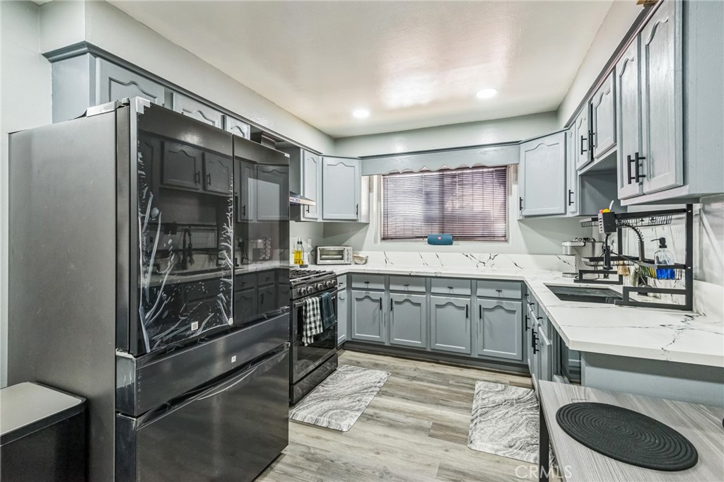 11 Scottsdale Drive S 177