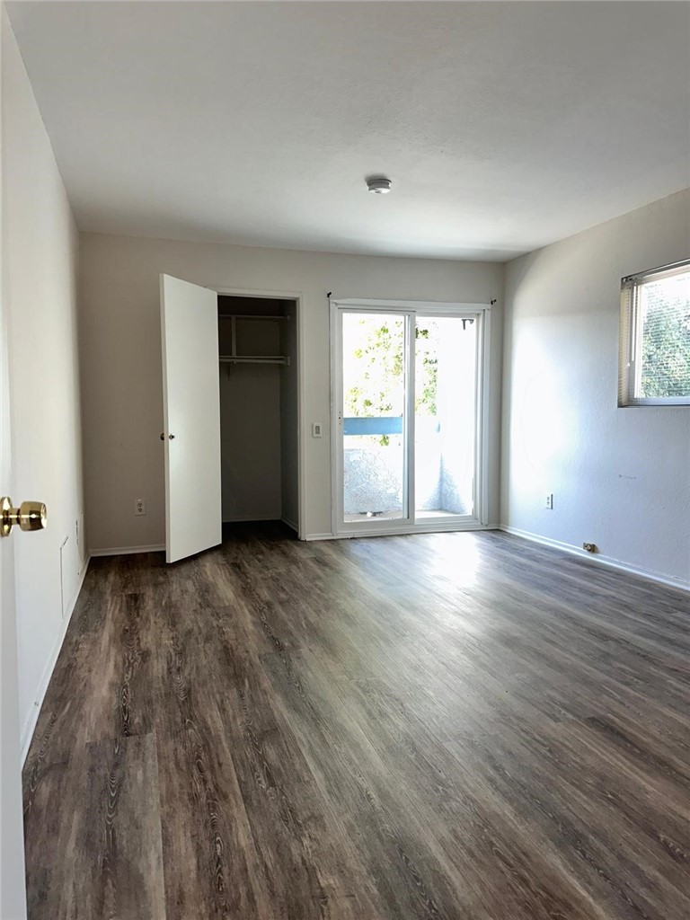 852 W Summerland Avenue 8