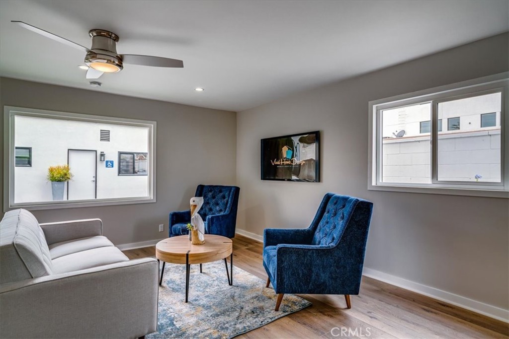 323 Culver Boulevard