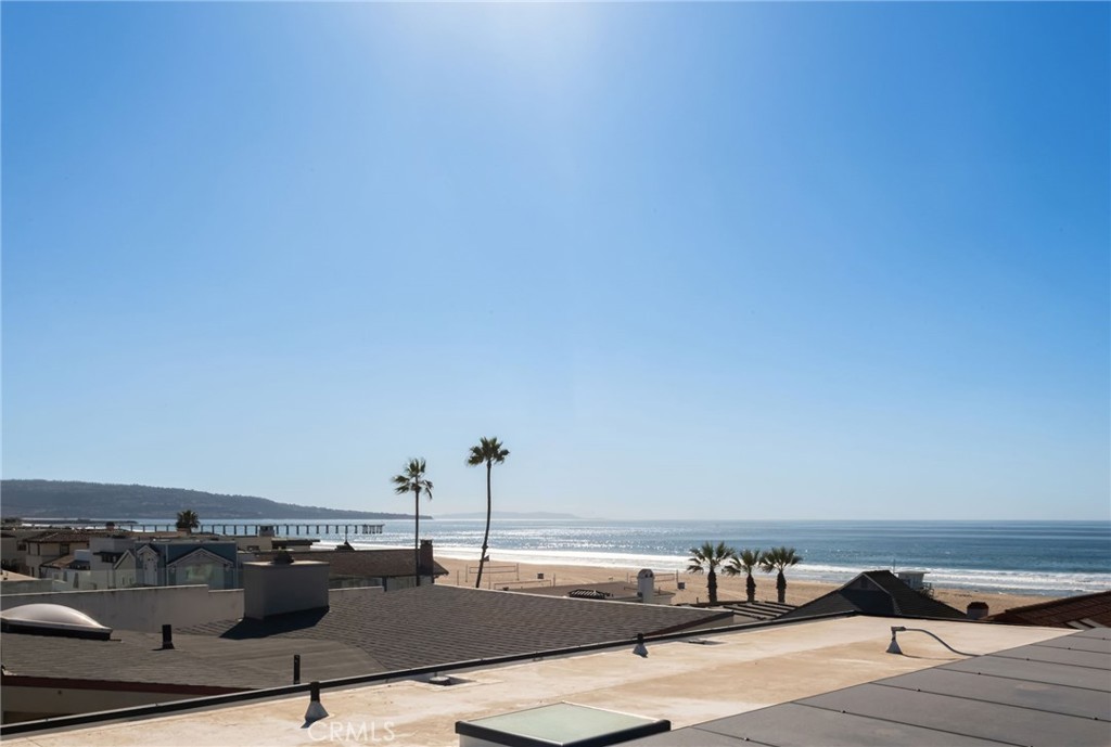 2227 Hermosa Avenue