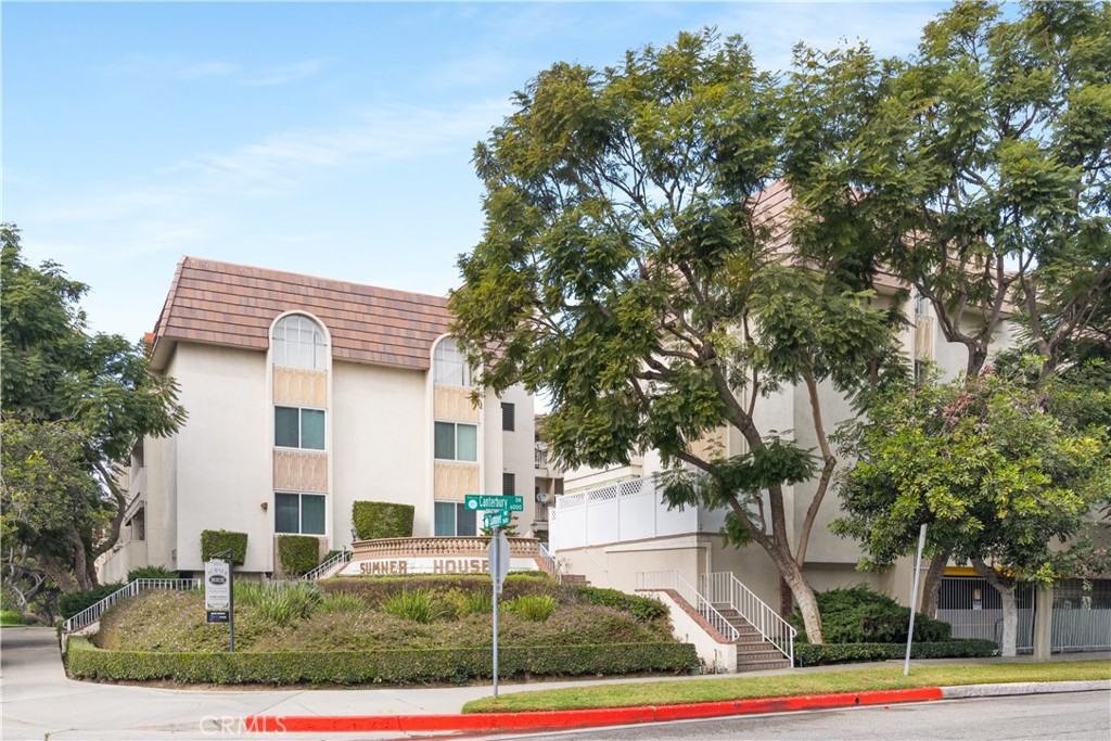 5625 Sumner Way 109