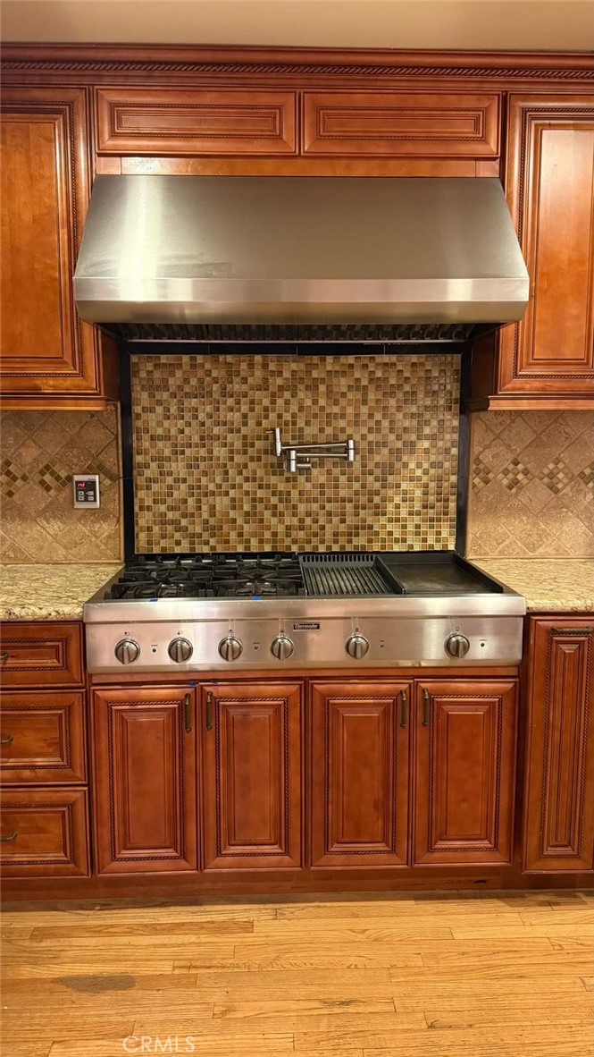 1765 Vista Del Valle Drive