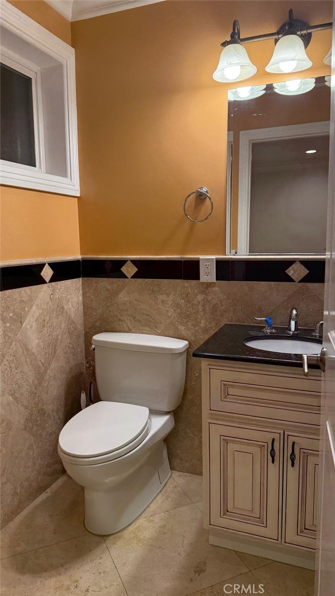 1765 Vista Del Valle Drive