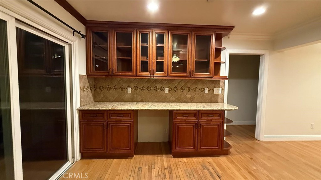 1765 Vista Del Valle Drive